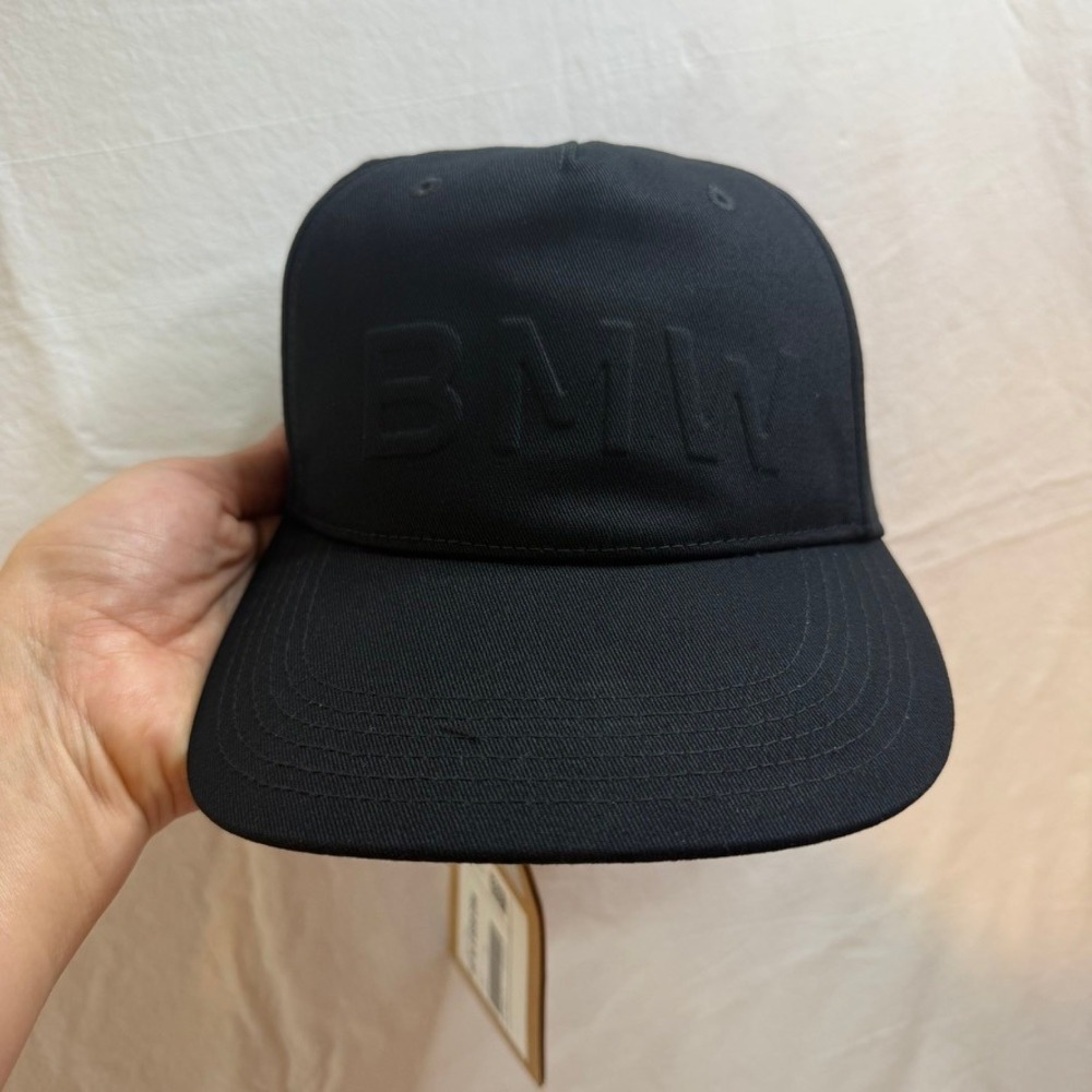 BMW OEM Genuine Lifestyle Black Embossed Logo Baseball Cap Hat 80165B38D96 NEW